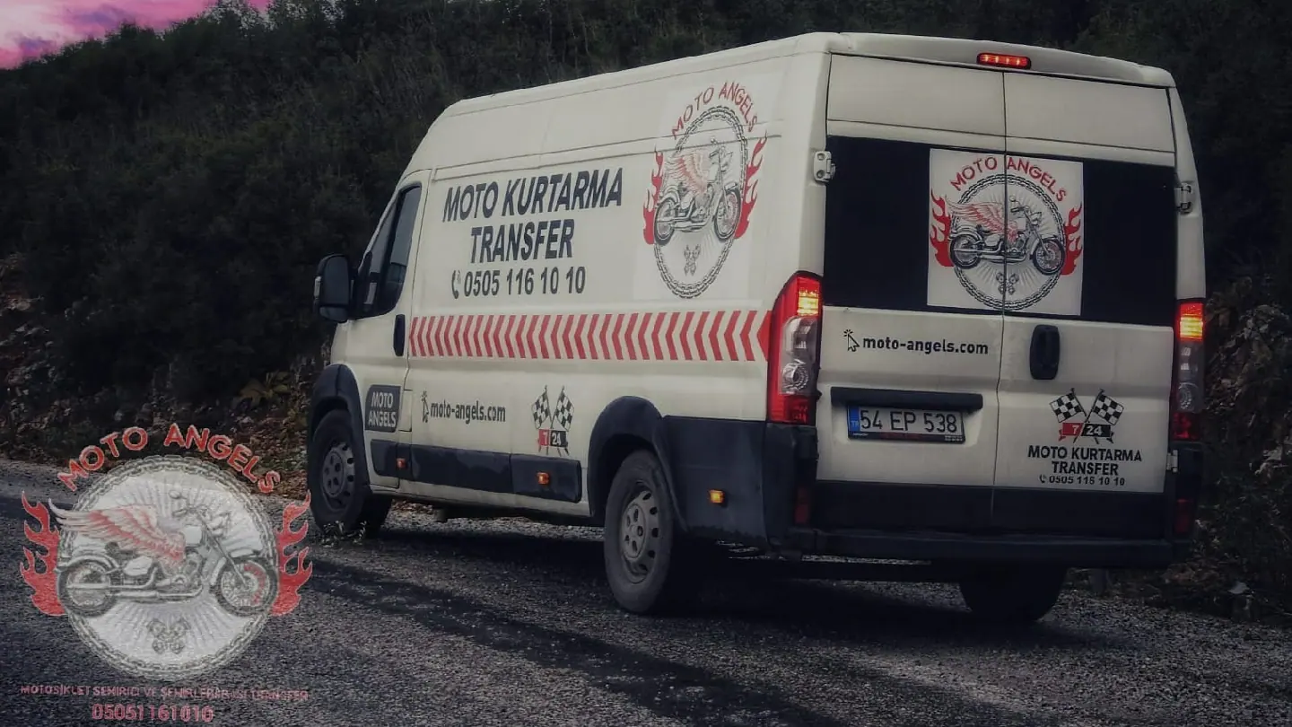 Moto Angels transfer aracı yolda
